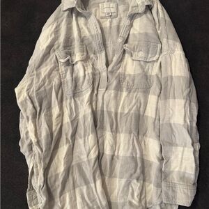 American Eagle Outfitters Light Gray and White Checkered Shirt